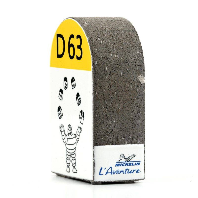 Bornes jaune D63 (6) - souvenir